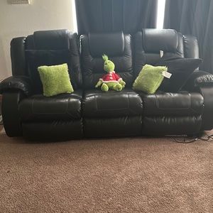 Blck leather 2 seater reclining sofa w/ 2 cup holders & 3 seater reclining sofa